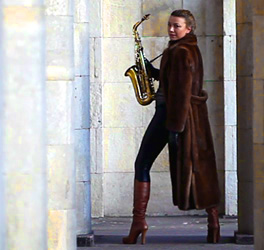 Saxophonistin Bilder Natalie Marchenko